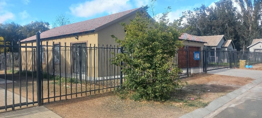 3 Bedroom Property for Sale in Bloemspruit Free State